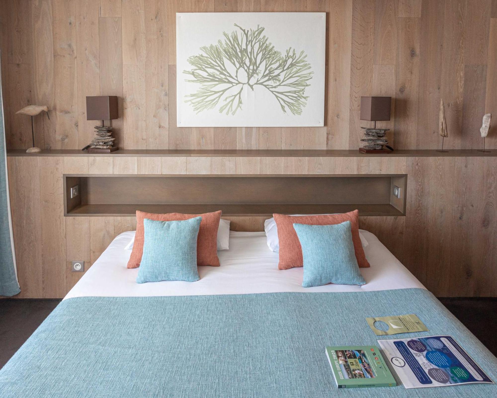 Logis Hotel Le Calluna Restaurant La Flottille Prefailles Ngoại thất bức ảnh